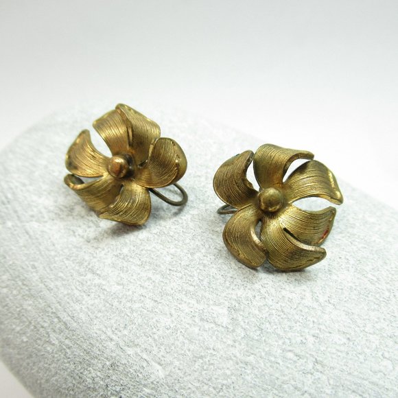 Vintage Screw back Orchid earrings - Picture 1 of 11